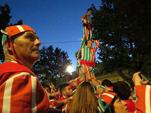 Fires 2016. Els Castells de Vigília a la Rambla de la Llibertat, amb els Marrecs de Salt i la Nova Muixeranga d'Algemesí