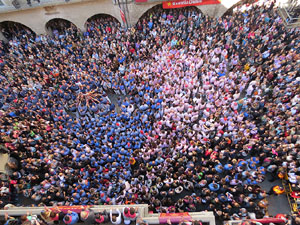 Fires 2016. La Diada Castellera a la pla&ccedil;a del Vi, amb els Marrecs de Salt, els Capgrossos de Matar&oacute; i els Minyons de Terrassa