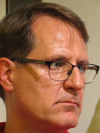 Jordi Sagrera, comissari de l'exposició, durant la inauguració