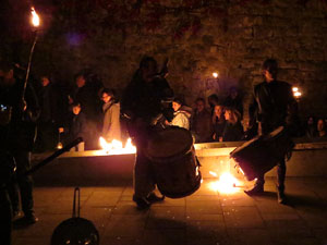 Fires 2016. Espectacle de foc i música Lluminàries de Fires, a càrrec de Taller de Magnèsia i Els Berros de la Cort