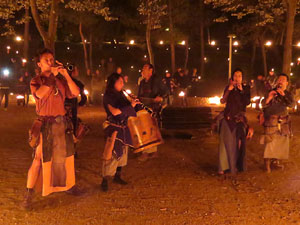 Fires 2016. Espectacle de foc i música Lluminàries de Fires, a càrrec de Taller de Magnèsia i Els Berros de la Cort