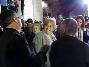 Fires 2016. Pujada d'un pilar per les escales de la Catedral, a c&agrave;rrec dels Marrecs de Salt