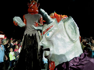 Fires 2016. El preg&oacute. Balls a la pla&ccedil;a del Vi