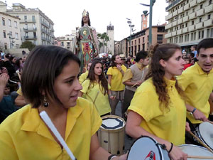 Fires 2016. El pregó. Cercavila amb gegants, capgrossos i mules