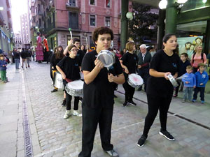 Fires 2016. El preg&oacute. Cercavila amb gegants, capgrossos i mules