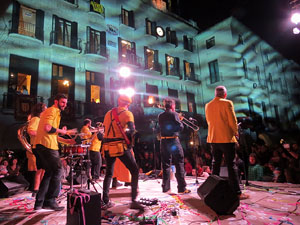 Fires 2016. El preg&oacute. Concert amb Always Drinking Marxing Band