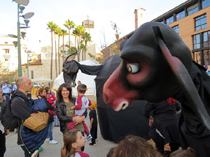 Fires 2016. El preg&oacute. Concentraci&oacute; a la pla&ccedil;a de la Constituci&oacute;