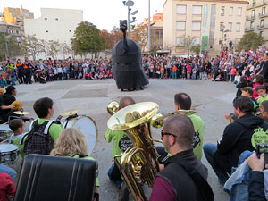 Fires 2016. El preg&oacute. Concentraci&oacute; a la pla&ccedil;a de la Constituci&oacute;