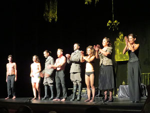 FITAG 2016. Espectacle inaugural. Revolution, de la Cia. I per qu&egrave; no?, de Llan&ccedil;&agrave;