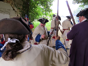 Girona resisteix! Jornades de recreaci&oacute; hist&ograve;rica de la Guerra de Successi&oacute;. Castell de Montju&iuml;c. Assalt de les portes del castell