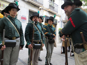 IX Festa Reviu els Setges Napole&ograve;nics de Girona. Desfilada pels carrers del Barri Vell