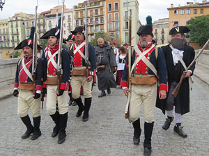 IX Festa Reviu els Setges Napole&ograve;nics de Girona. Desfilada pels carrers del Barri Vell