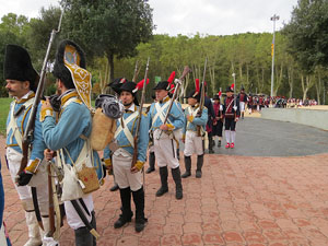 IX Festa Reviu els Setges Napole&ograve;nics de Girona. Desfilada pels carrers del Barri Vell