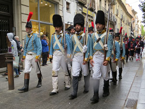 IX Festa Reviu els Setges Napole&ograve;nics de Girona. Desfilada pels carrers del Barri Vell