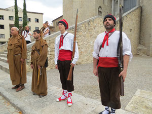 IX Festa Reviu els Setges Napole&ograve;nics de Girona. Desfilada pels carrers del Barri Vell