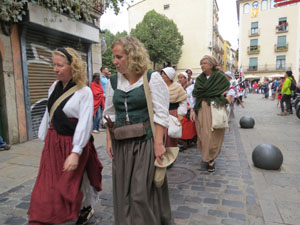 IX Festa Reviu els Setges Napole&ograve;nics de Girona. Desfilada pels carrers del Barri Vell