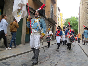 IX Festa Reviu els Setges Napole&ograve;nics de Girona. Desfilada pels carrers del Barri Vell