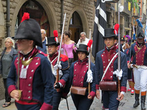 IX Festa Reviu els Setges Napole&ograve;nics de Girona. Desfilada pels carrers del Barri Vell
