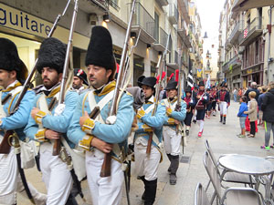 IX Festa Reviu els Setges Napole&ograve;nics de Girona. Desfilada pels carrers del Barri Vell