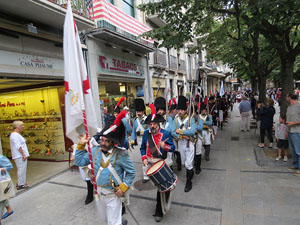 IX Festa Reviu els Setges Napole&ograve;nics de Girona. Desfilada pels carrers del Barri Vell