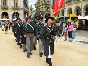 IX Festa Reviu els Setges Napole&ograve;nics de Girona. Presentaci&oacute; a la pla&ccedil;a de la Independ&egrave;ncia