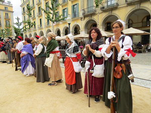 IX Festa Reviu els Setges Napole&ograve;nics de Girona. Presentaci&oacute; a la pla&ccedil;a de la Independ&egrave;ncia