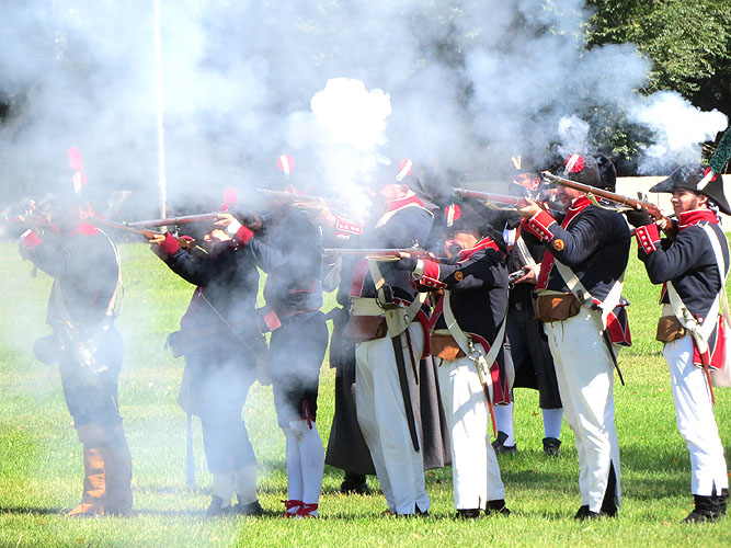 IX Festa Reviu els Setges Napole&ograve;nics de Girona. Recreaci&oacute; d'una batalla al parc de les Ribes del Ter