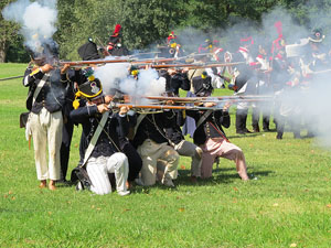 IX Festa Reviu els Setges Napole&ograve;nics de Girona. Recreaci&oacute; d'una batalla al parc de les Ribes del Ter