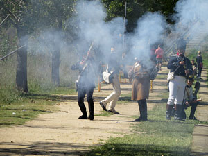 IX Festa Reviu els Setges Napole&ograve;nics de Girona. Recreaci&oacute; d'una batalla al parc de les Ribes del Ter