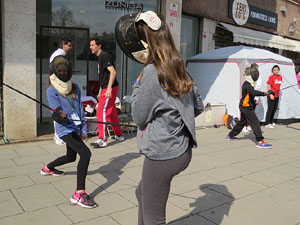 V Jornada de l'Esport Femení 2017 a la plaça Salvador Espriu, la de Francesc Calvet i Rubalcaba, i el riu Onyar