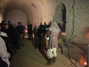 Magna Latius. Visita nocturna teatralitzada en commemoració del 600è aniversari de la construcció de la nau gòtica més ampla del món