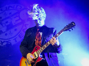 Nadal 2016. Campanades de Cap d'Any a la Catedral de Girona i actuaci&oacute; de Tapeo Sound System