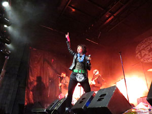 Nadal 2016. Campanades de Cap d'Any a la Catedral de Girona i actuaci&oacute; de Tapeo Sound System