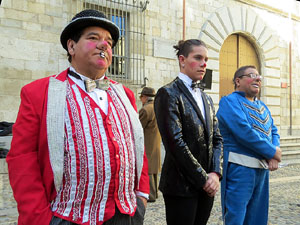 Nadal 2016. Rècord Guiness de pujada d'escales en equilibri a la Catedral