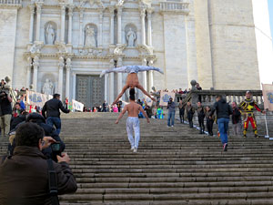 Nadal 2016. Rècord Guiness de pujada d'escales en equilibri a la Catedral