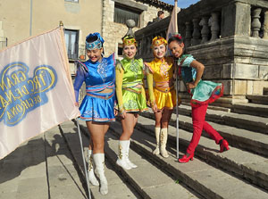 Nadal 2016. R&egrave;cord Guiness de pujada d'escales en equilibri a la Catedral