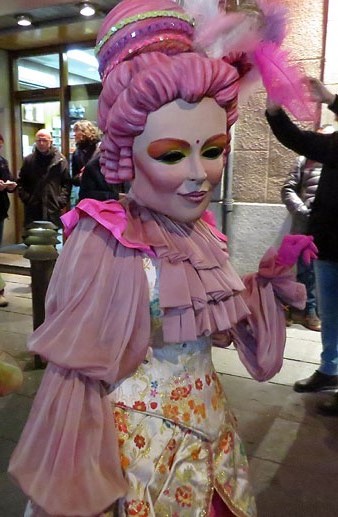 El seguici de l'Esperit de Nadal: l'Estiu al carrer Santa Clara