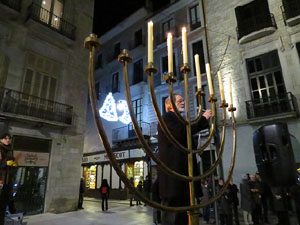 Nadal 2016. Encesa de les llums de Hanukk&agrave; a la pla&ccedil;a del Vi