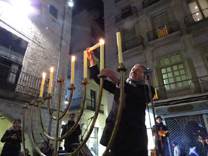 Nadal 2016. Encesa de les llums de Hanukk&agrave; a la pla&ccedil;a del Vi