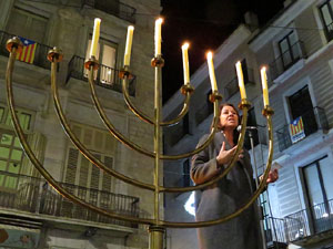 Nadal 2016. Encesa de les llums de Hanukk&agrave; a la pla&ccedil;a del Vi