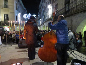 Nadal 2016. Encesa de les llums de Hanukk&agrave; a la pla&ccedil;a del Vi