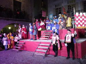 La Cavalcada de Reis 2017. Arribada a la plaça del Vi i rebuda de l'alcaldessa