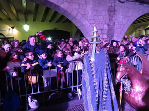 La Cavalcada de Reis 2017. Arribada a la plaça del Vi i rebuda de l'alcaldessa