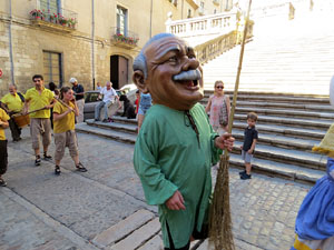 Sant Joan 2016. Arribada de la Flama del Canig&oacute;. La cercavila