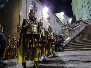 Setmana Santa 2016 a Girona. Sortida dels Manaies per lliurar el Pen&oacute;