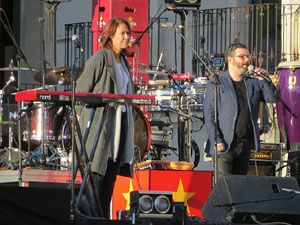 Festival Strenes 2017. Concert inaugural al terrat del punt d'Informaci&oacute; de la Rambla a c&agrave;rrec de Txarango