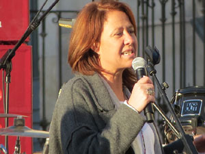 Festival Strenes 2017. Concert inaugural al terrat del punt d'Informaci&oacute; de la Rambla a c&agrave;rrec de Txarango