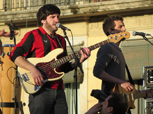 Festival Strenes 2017. Concert inaugural al terrat del punt d'Informaci&oacute; de la Rambla a c&agrave;rrec de Txarango