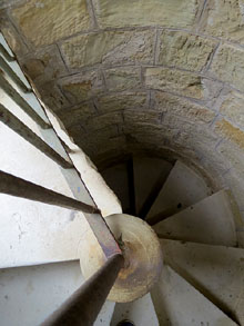 Escala de cargol de la Torre Magdala de Rènnas del Castèlh