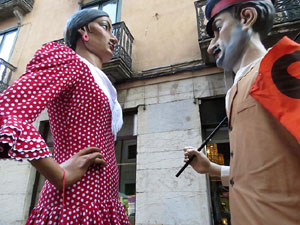 Festival Und&agrave;rius 2016. Cercavila amb els gegants de l'Esquerra del Ter i la Caixa de Trons